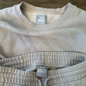 Aritzia Dusty Pink/Cream Tracksuit ✨